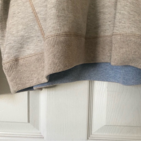 Tommy Bahama Sweatshirt - Picture 3 of 5